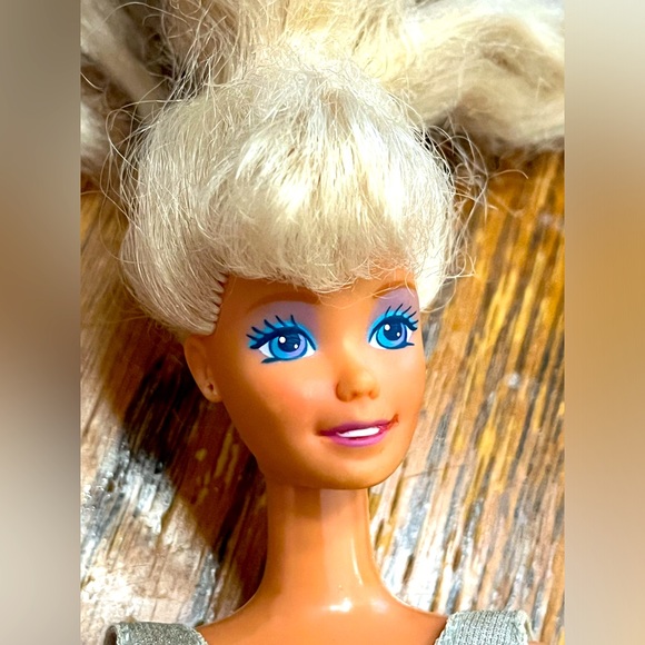 Vintage Mattel Barbie Long Blonde Hair exercise outfit! - Picture 2 of 10